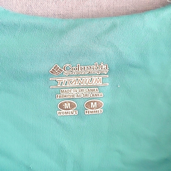 ❤️FREE with Purchase Columbia Sports Tank - Picture 2 of 4